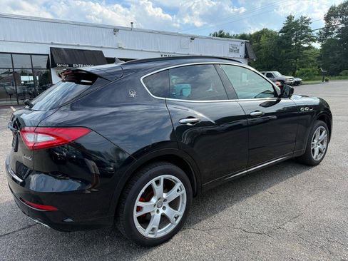 Used 2017 Maserati Levante w/ Sport Package AWD/4WD image 11