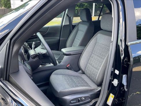 Used 2024 Chevrolet Equinox LT w/ LPO, Floor Liner Package FWD image 23