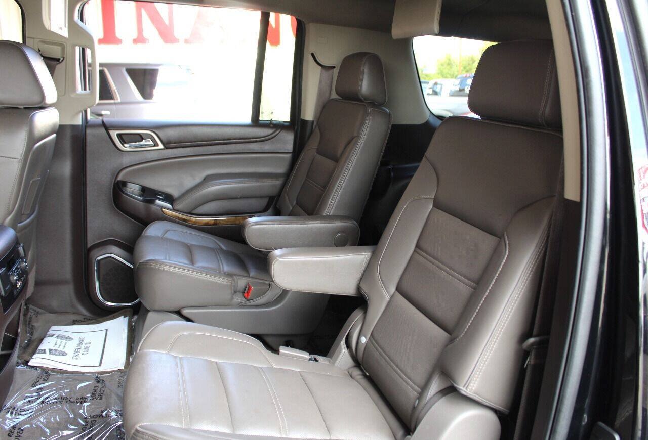 Used 2016 GMC Yukon XL Denali w/ Open Road Package AWD/4WD image 16