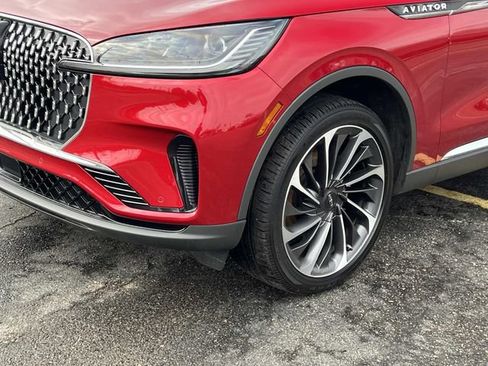 Used 2025 Lincoln Aviator Reserve w/ Equipment Group 201A AWD/4WD image 8