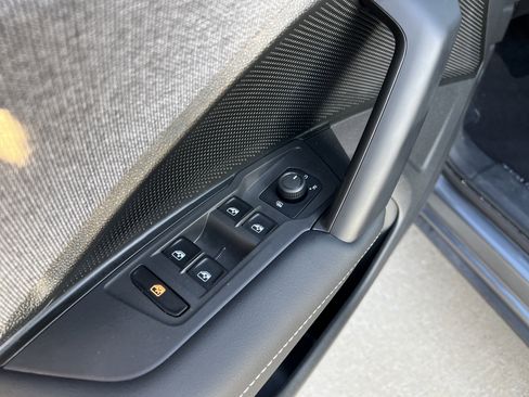 Certified 2025 Volkswagen Tiguan S FWD image 14