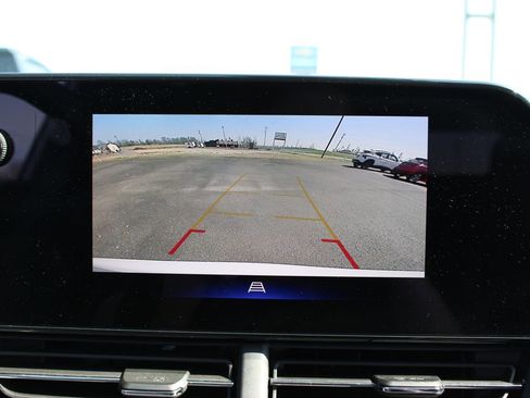 Used 2025 Chevrolet Trax LT w/ LT Convenience Package image 50