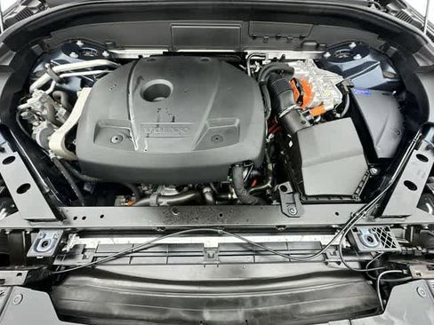 Used 2023 Volvo XC60 T8 Ultimate w/ Climate Package image 28