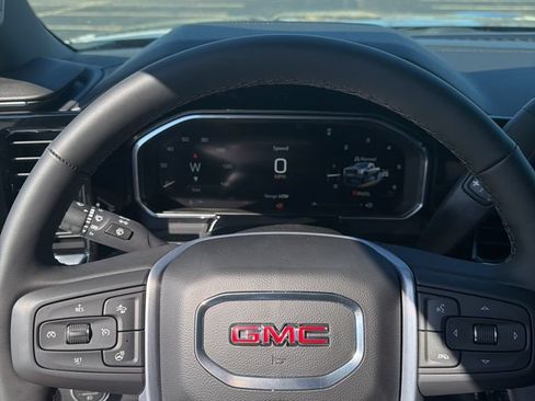 New 2026 GMC Sierra 2500 SLT w/ SLT Convenience Package AWD/4WD image 13