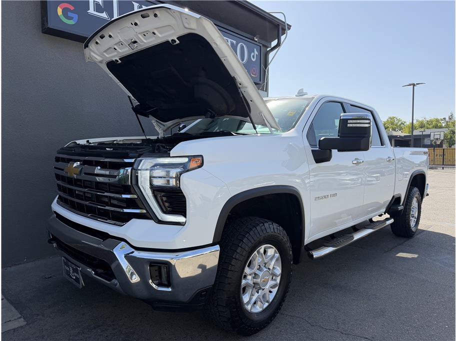 Used 2024 Chevrolet Silverado 2500 LTZ AWD/4WD image 29