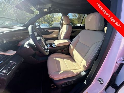 New 2026 Buick Enclave Preferred image 11