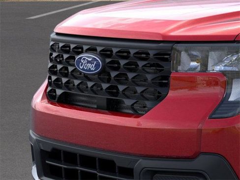 New 2025 Ford Maverick XLT w/ XLT Luxury Package image 18