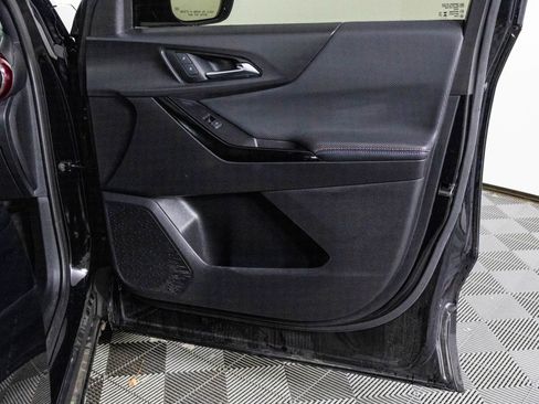 Used 2025 Chevrolet Equinox RS w/ Safety and Technology Package image 44