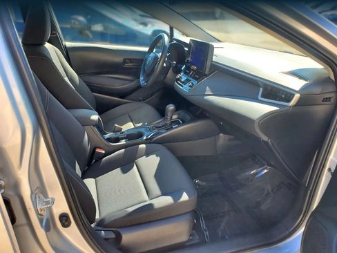 Used 2023 Toyota Corolla LE w/ LE Convenience Package FWD image 31