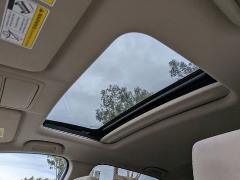 Used 2017 Honda CR-V EX image 16