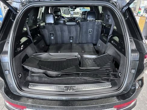 Used 2022 Jeep Grand Cherokee L Overland w/ Advanced Protech Group III image 18