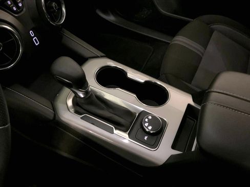 Used 2025 Chevrolet Blazer LT image 17