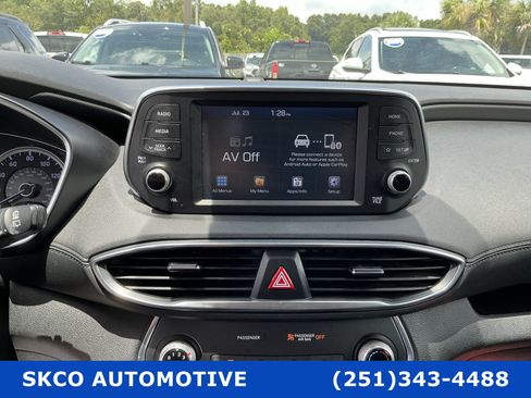 Used 2019 Hyundai Santa Fe SE FWD image 16