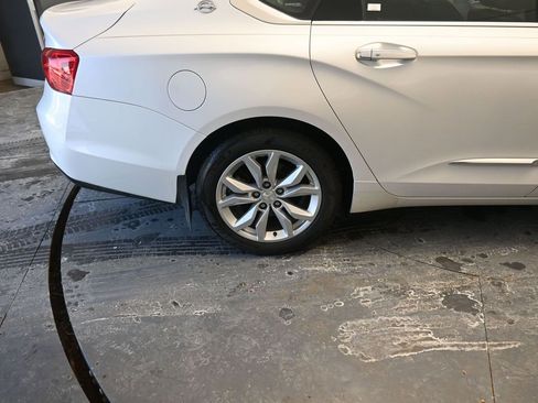 Used 2017 Chevrolet Impala Premier w/ Enhanced Convenience Package image 21