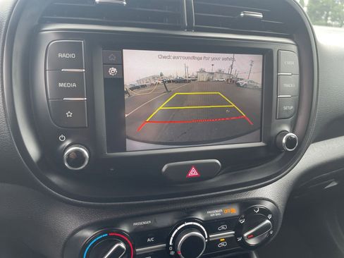 Used 2025 Kia Soul LX w/ LX Technology Package image 20