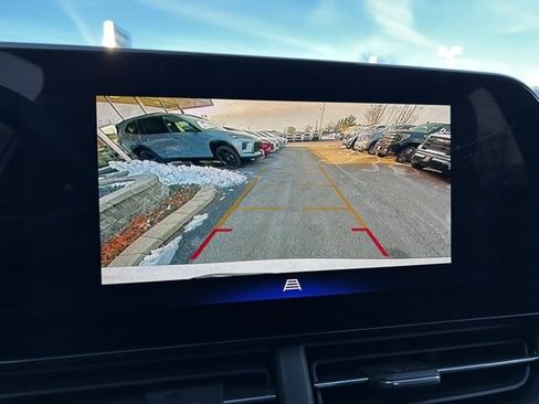 Used 2024 Chevrolet Trax LT image 22