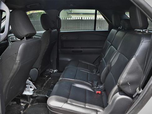 Used 2025 Ford Explorer 4WD Police Interceptor image 15