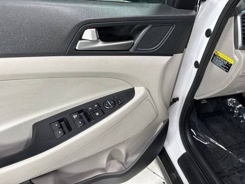 Used 2018 Hyundai Tucson SE FWD image 9
