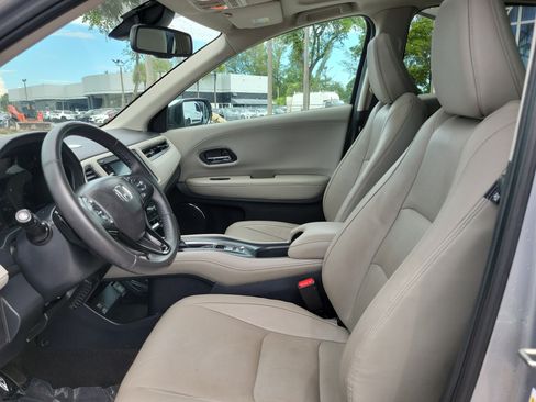 Used 2021 Honda HR-V EX-L image 12