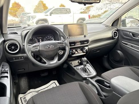 Used 2022 Hyundai Kona SEL image 11