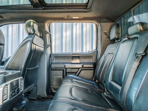 Used 2019 Ford F150 Platinum w/ Equipment Group 701A Luxury image 36