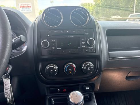 Used 2017 Jeep Patriot Sport w/ Power Value Group FWD image 17
