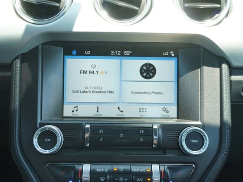Used 2017 Ford Mustang Premium image 33