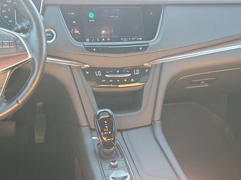 Certified 2024 Cadillac XT5 Premium Luxury w/ Technology Package AWD/4WD image 13