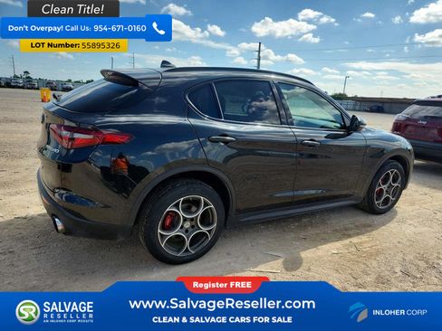 Used 2018 Alfa Romeo Stelvio Sport w/ Quick Order Package 22J Sport AWD/4WD image 4