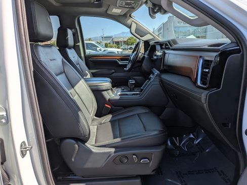 Used 2023 GMC Sierra 1500 Denali AWD/4WD image 31