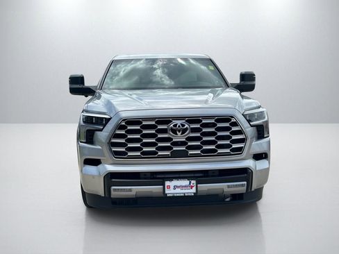 Used 2025 Toyota Sequoia Capstone AWD/4WD image 2