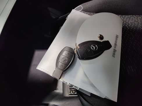 Used 2021 Mercedes-Benz Metris image 36