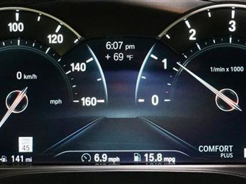 Used 2018 BMW 540i xDrive image 13