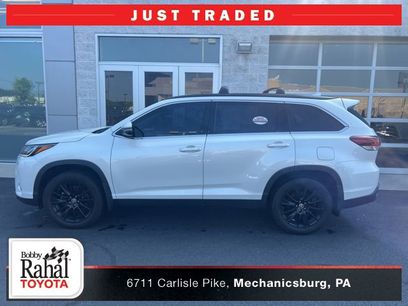 Used 2019 Toyota Highlander SE
