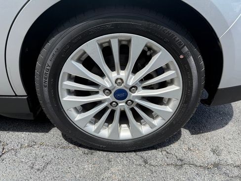Used 2017 Ford C-MAX SE FWD image 23