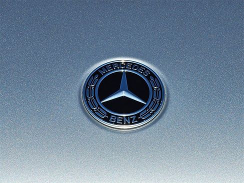 Used 2025 Mercedes-Benz GLC 300 image 10