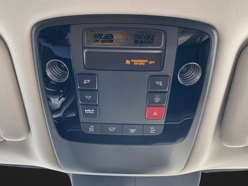 New 2026 Kia Carnival EX image 29