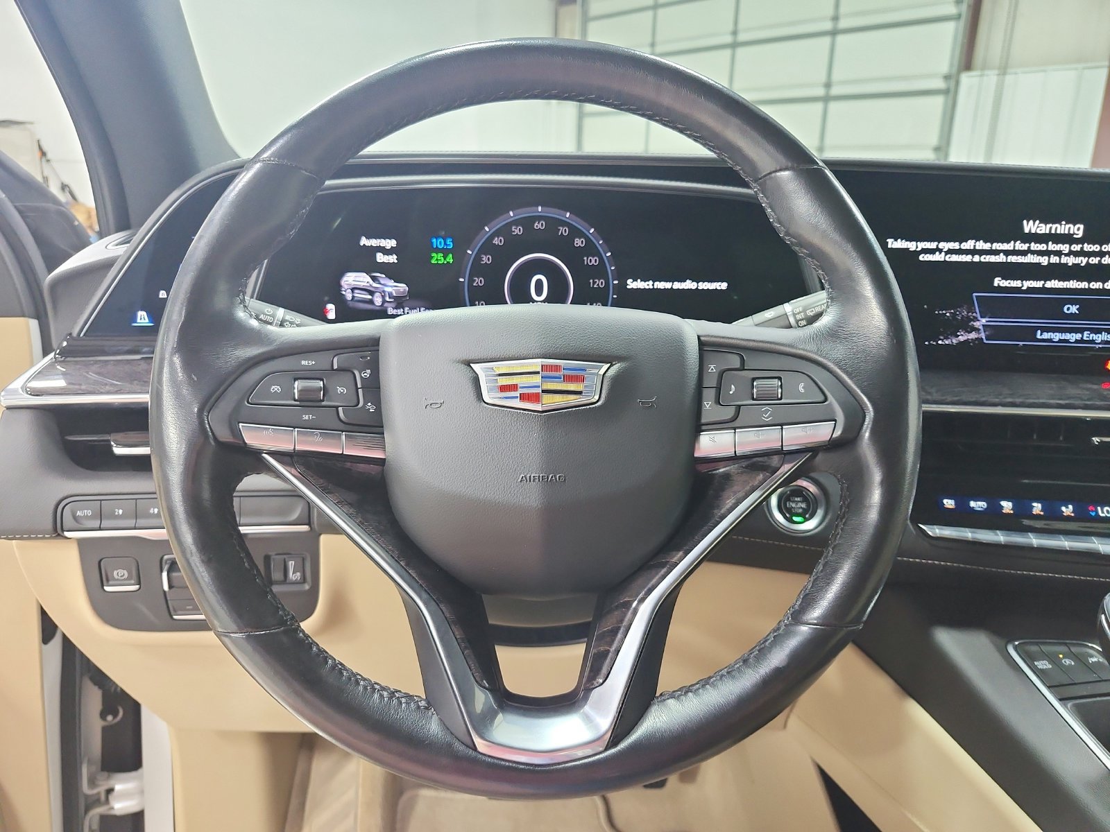 Used 2021 Cadillac Escalade ESV Premium Luxury AWD/4WD image 23