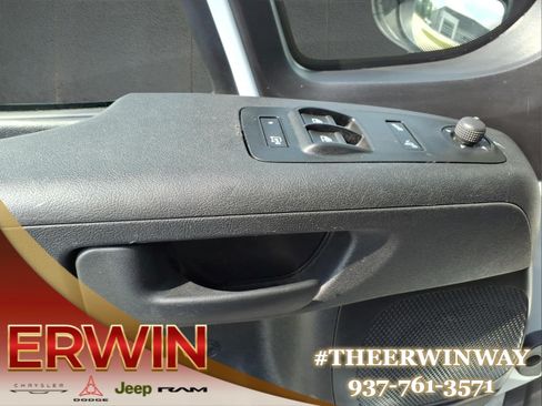 Used 2025 RAM ProMaster 2500 w/ Convenience Group FWD image 11