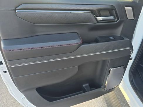 Used 2023 GMC Sierra 1500 AT4X image 13