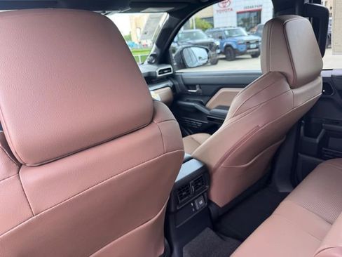 New 2026 Toyota 4Runner Limited AWD/4WD image 20