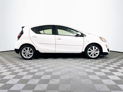 Used 2017 Toyota Prius C Four image 9