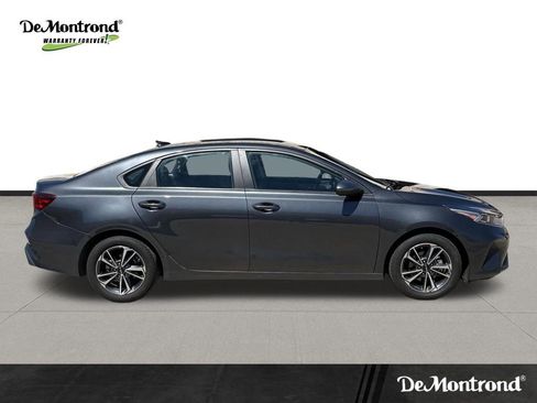 Used 2024 Kia Forte LXS FWD image 4
