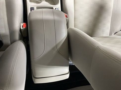 Certified 2022 Nissan Rogue Sport SV image 17