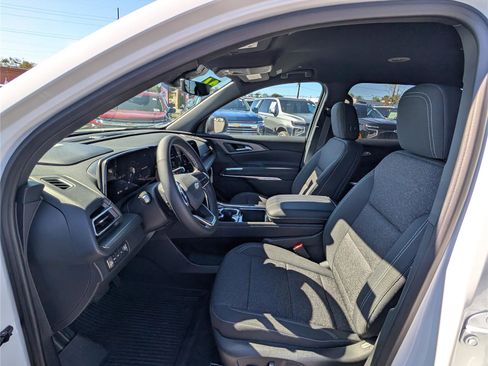 New 2026 Chevrolet Traverse LT w/ Driver Confidence Package image 12