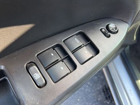 Used 2006 Chevrolet Impala LT image 22