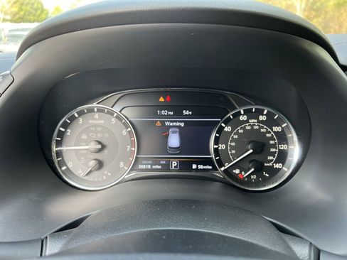 Used 2024 INFINITI QX80 Luxe image 5