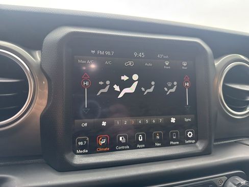 Used 2021 Jeep Wrangler Unlimited Sahara w/ Uconnect 4C Nav & Sound Group image 25