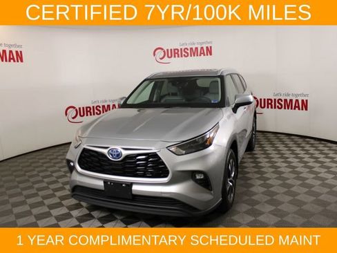 Used 2024 Toyota Highlander XLE AWD/4WD image 1