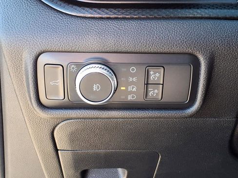 Used 2020 Ford Explorer ST w/ Premium Technology Package image 12